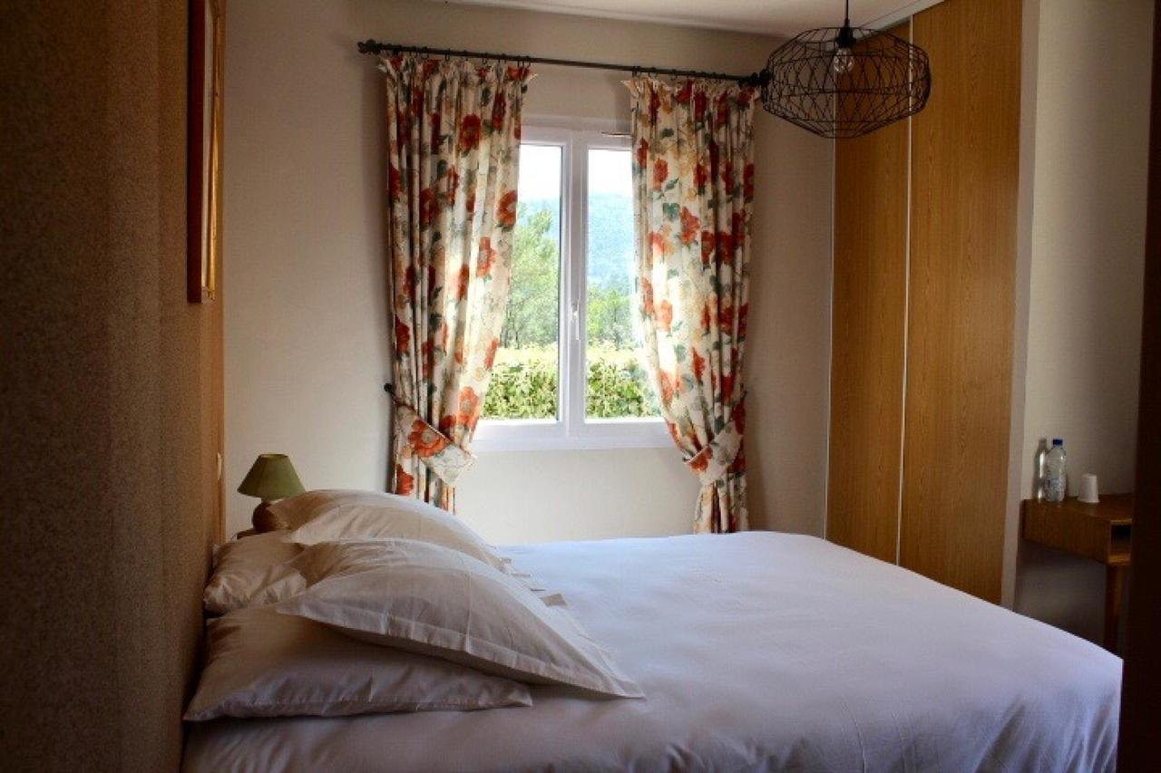 Bastide Saint Bernard Bed & Breakfast Le Thoronet Exterior photo